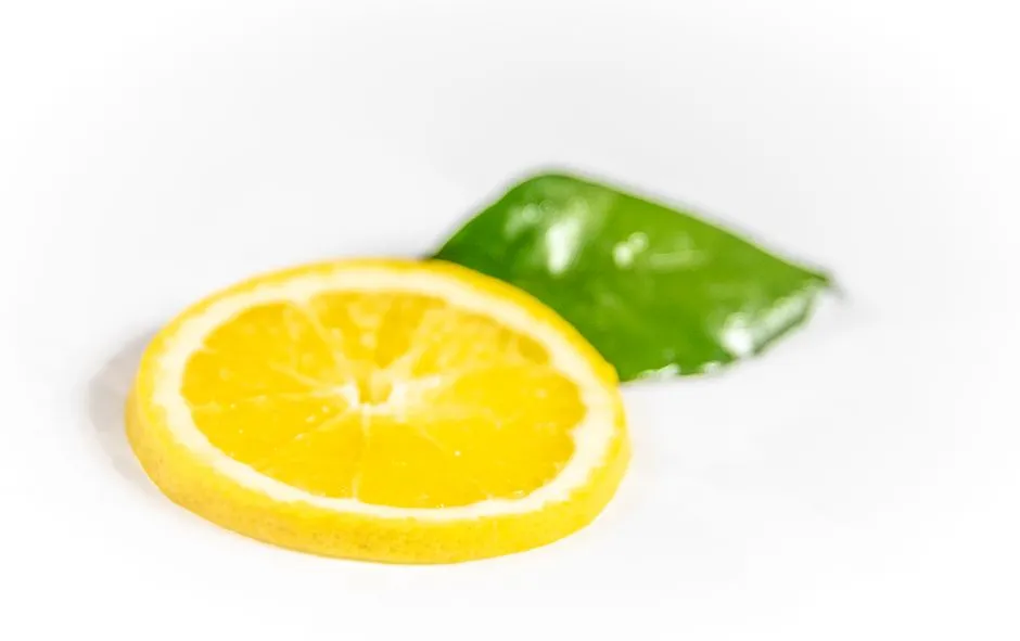 喝水會變白嗎?皮膚科醫生揭秘:高效美白秘訣與喝水的重要性