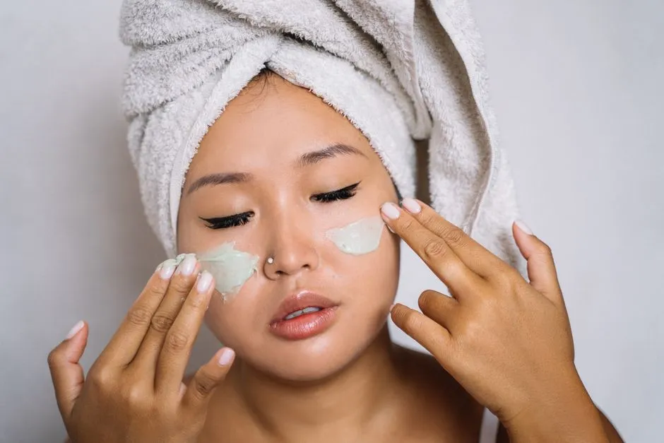 How to Deal with Oily Skin This Summer: Efficient Tips