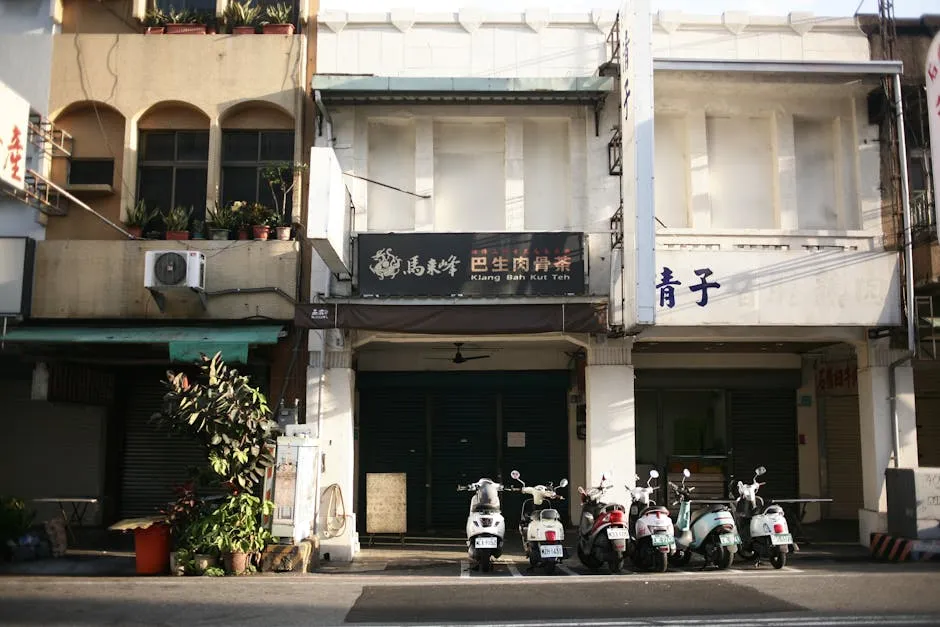 不只是賣貨:解構「丹爸團購」與「友善團購」的社群價值與商業模式差異