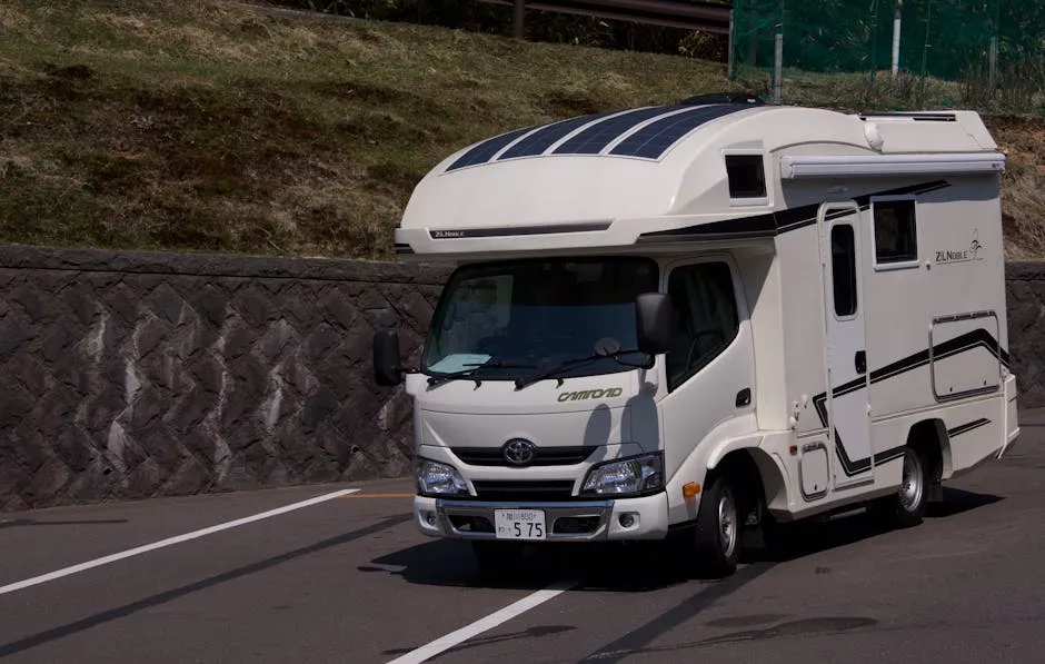 露營車(RV)玩家的家：尋找合法停放大型露營車的社區或土地，告別停放煩惱！