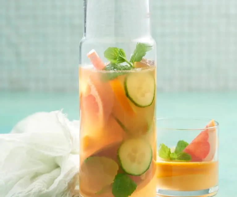 Detox Water, The Healthy & Fruity Drink