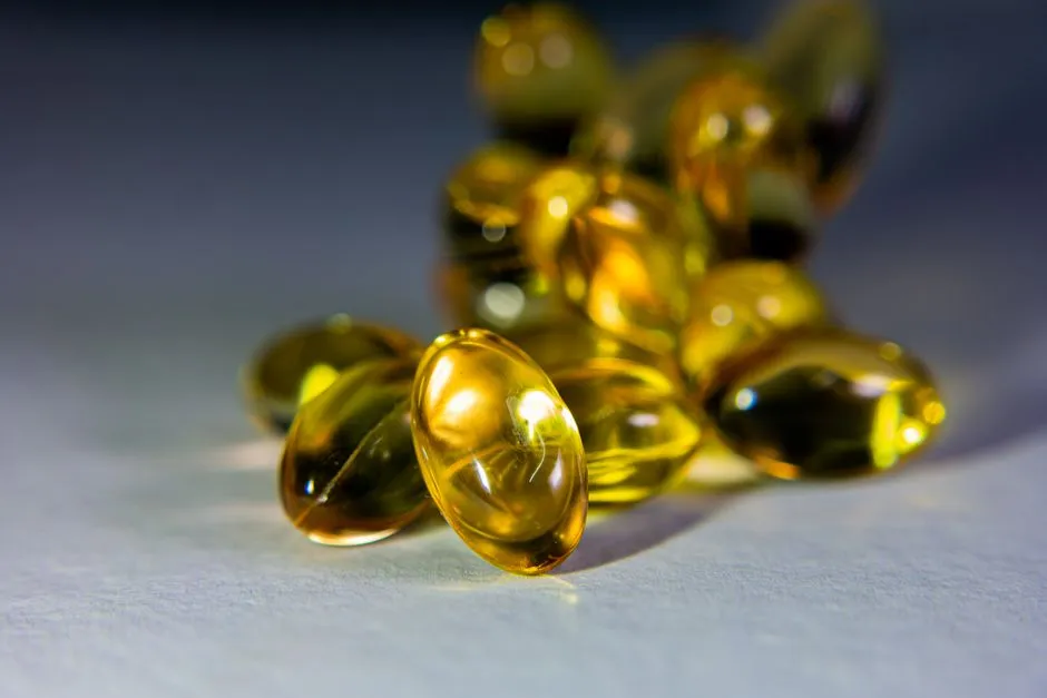 Omega-3吃太多會怎樣?小心出血風險!完整指南教你安全補充,避免過量!