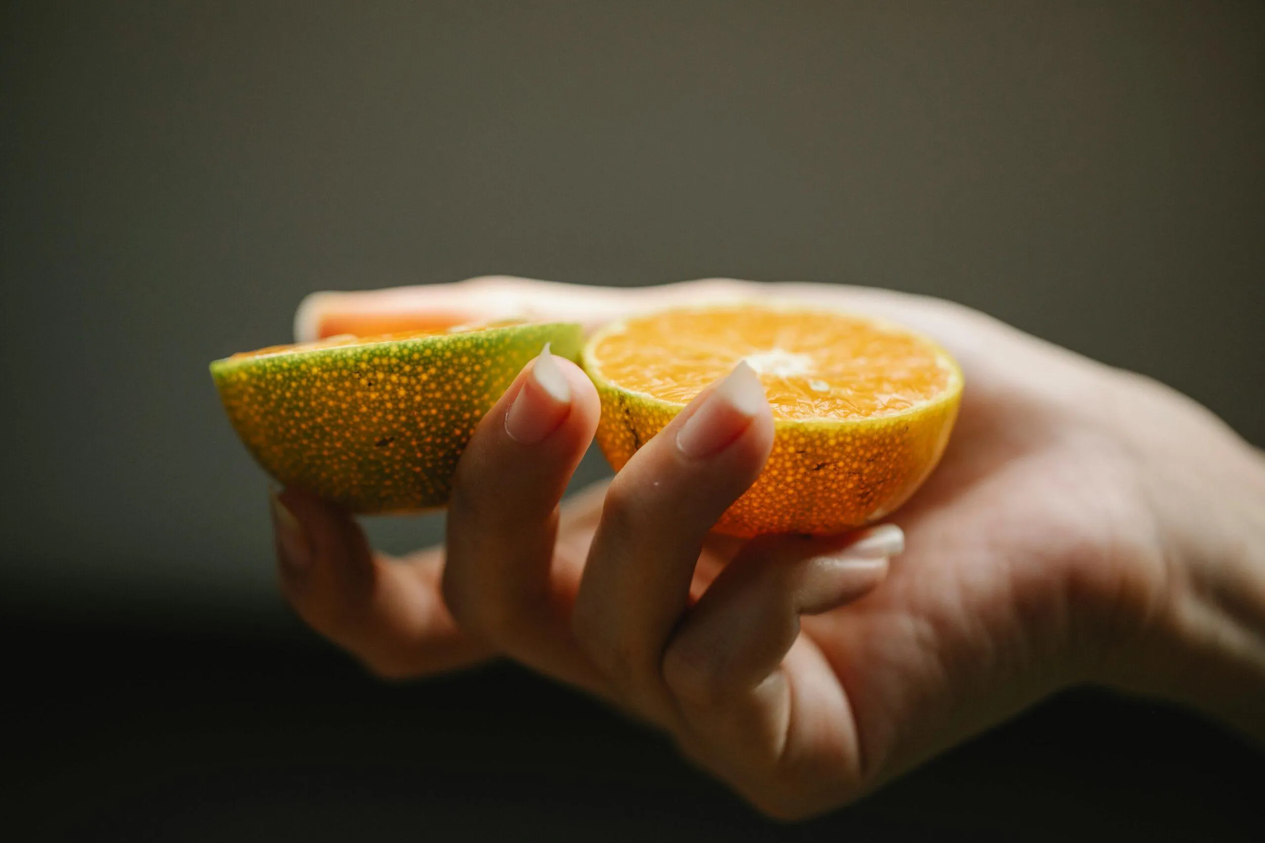 皮膚不好吃什麼？維生素C、D不能少