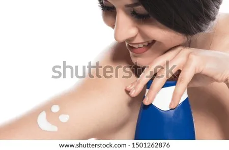 蘆薈保濕乳液推薦：打造水潤光澤肌膚的專家指南