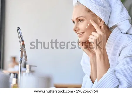 如何保養眼周細紋?十年皮膚科護理師的抗老秘訣與完整教學
