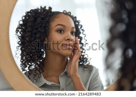 如何針對痘痘肌進行深層護理？痘痘肌完整護膚攻略！