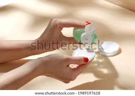 如何避免濕敷化妝水刺激肌膚？皮膚科醫生教你安全高效濕敷秘訣