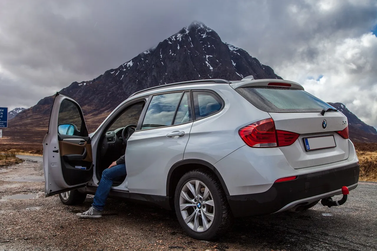 Ford Maverick vs Hyundai Santa Cruz:小型皮卡靈活選車攻略