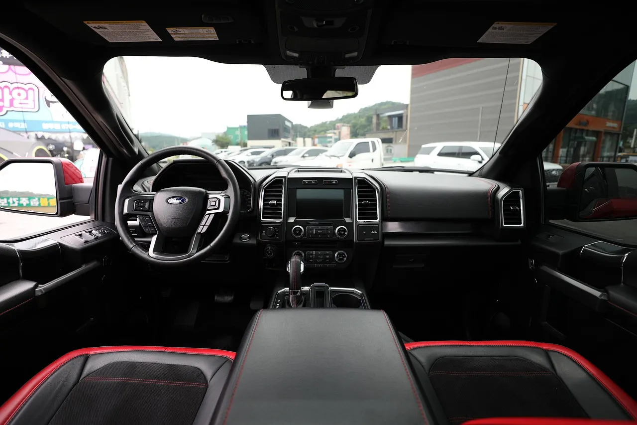 Ford Maverick與Toyota Tacoma，小型皮卡的經濟與性能之選！高效購車攻略：城市與越野全方位評測