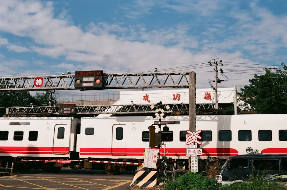 紅線臨停「人沒下車」會被罰嗎?破解交通違規執法認定!