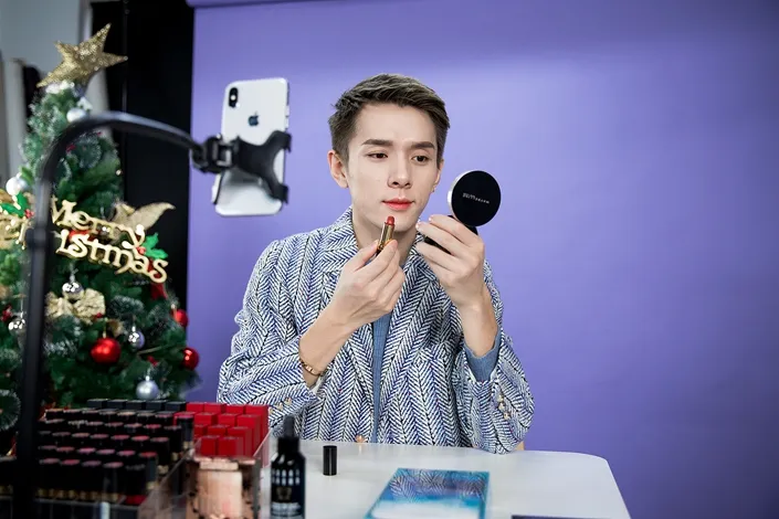 In Depth: How Internet Celebrities Changed China E-Commerce ...