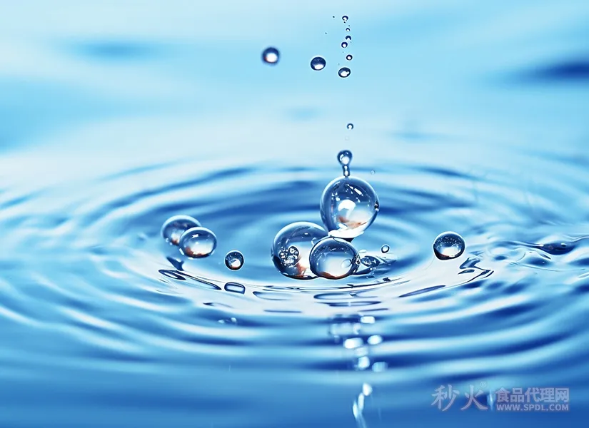 運動補水的最佳時機與方式:高效補水攻略,提升運動表現!