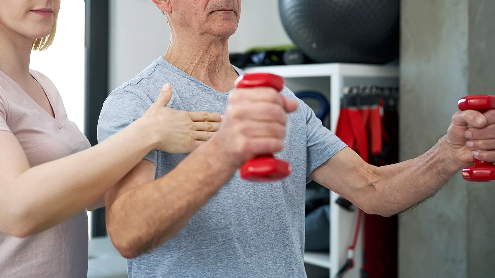 Benefits of Using a Back Extension Machine: Recovery Strategy