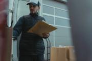 退貨包裹整齊堆疊的包裝示意圖