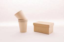 食品包裝容器特寫的包裝示意圖